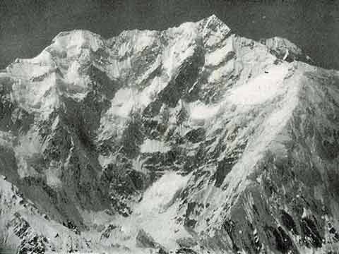 
Kangchenjunga East Face By Vittorio Sella - Round Kangchenjunga book
